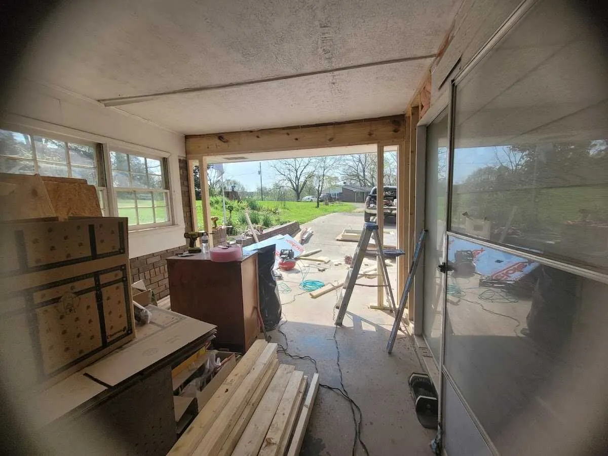 Air movers and dehumidifier for Water Mitigation Services in Sheldon